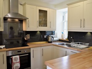 Geschirrspüler, Hochstuhl