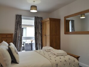 4 chambres, Wi-Fi gratuit, draps fournis