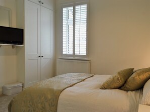 2 bedrooms, free WiFi, bed sheets - Cottage on the Green (Acomb, near York)