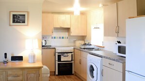 Private kitchen - 2 bedroom accommodation in near Culkein (near Culkein)
