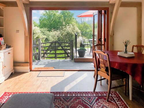 2 bedroom accommodation in Ashburnham, Battle