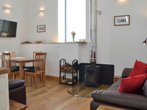 Living area - 2 bedroom accommodation in near Criccieth (near Criccieth)