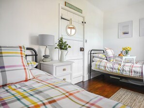 3 bedrooms, free WiFi, bed sheets