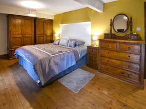 6 bedrooms, free WiFi, bed sheets