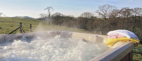 Baignoire à remous extérieure