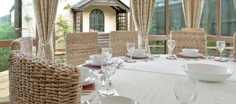 6 bedroom accommodation in Aberaeron