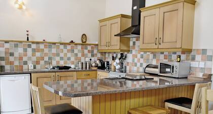 3 bedroom accommodation in Llanuwchllyn, near Bala