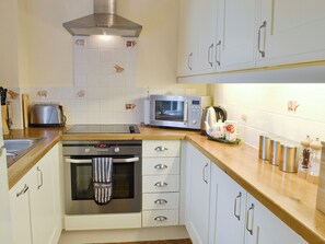 Dishwasher - Cutcliffe Chambers - HPPR (Webbery, near Bideford)