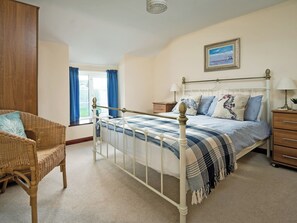 3 bedrooms, free WiFi, bed sheets