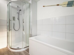 Towels - 3 bedroom accommodation in Dunstan, near Craster (Dunstan, near Craster)