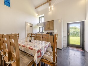 Dining - 5 bedroom accommodation in Bethlehem (Bethlehem)
