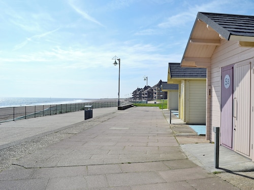 1 bedroom accommodation in Saltfleetby, near Louth