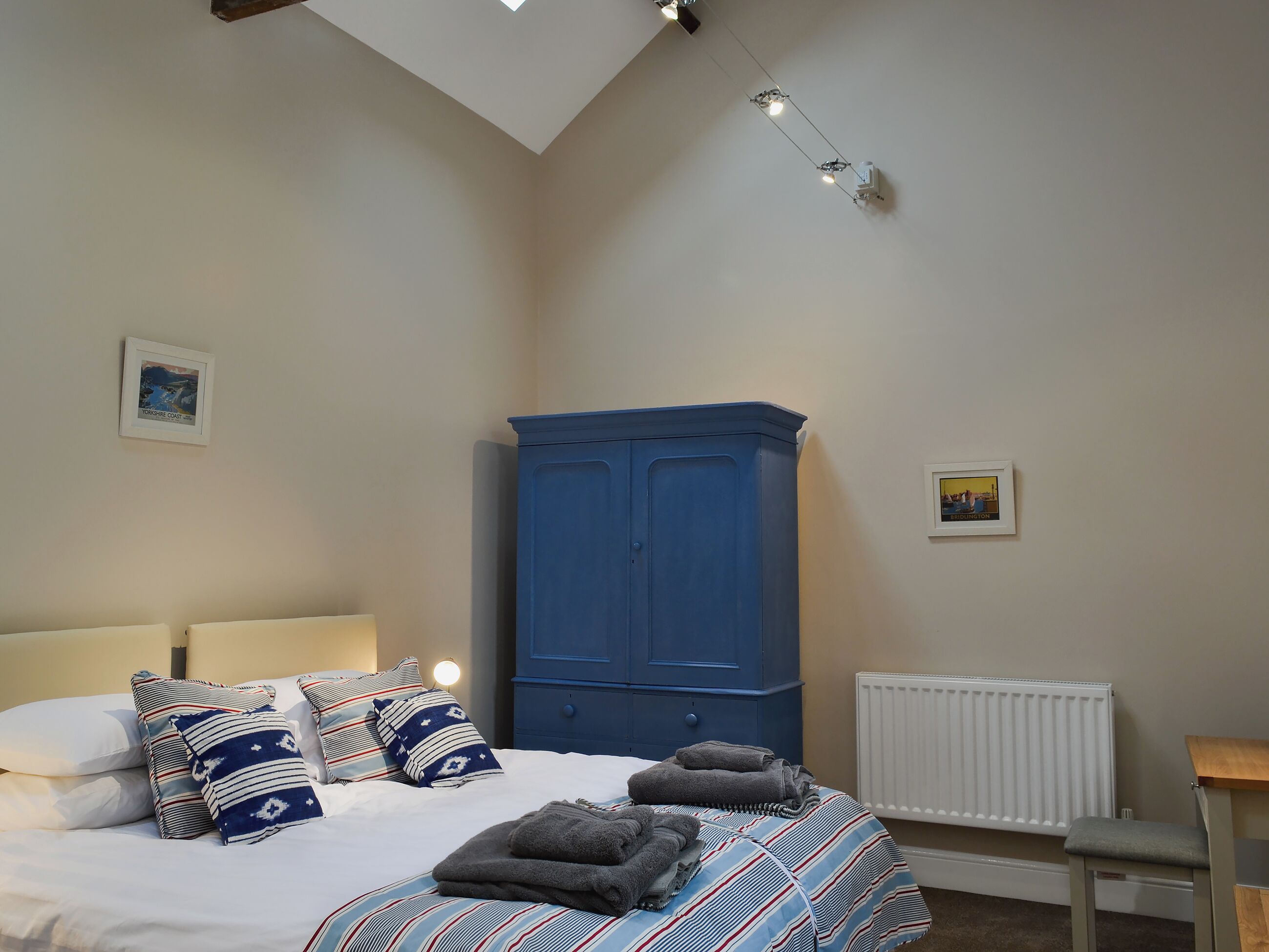 5 chambres, Wi-Fi gratuit, draps fournis