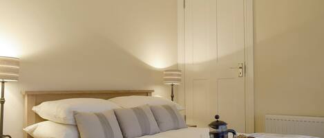 2 habitaciones, wifi gratis y ropa de cama