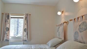 2 chambres, Wi-Fi gratuit, draps fournis