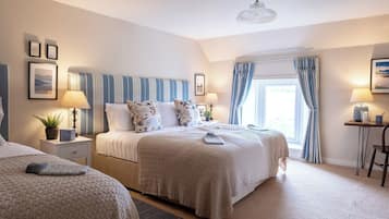 3 bedrooms, free WiFi, bed sheets