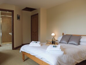 3 habitaciones, wifi gratis y ropa de cama