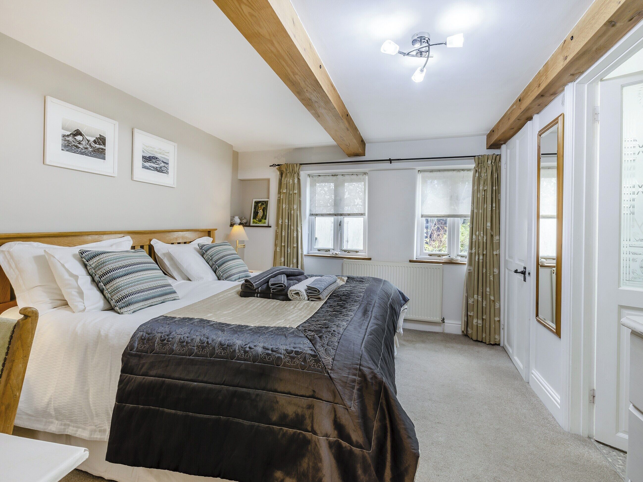 1 camera, Wi-Fi gratuito, lenzuola