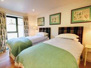 3 bedrooms, free WiFi, bed sheets