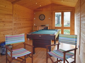 Game room - 3 bedroom accommodation in Middleton, Freshwater (Middleton, Freshwater)