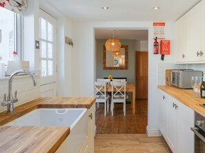 Dishwasher, highchair - 3 bedroom accommodation in Middleton, Freshwater (Middleton, Freshwater)