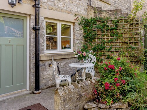 3 bedroom accommodation in Ashford-in-the-Water, near Bakewell
