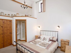 3 chambres, Wi-Fi gratuit, draps fournis