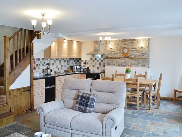 Interior - 2 bedroom accommodation in Devil&rsquo;s Bridge, near Aberystwyth (Devil&rsquo;s Bridge, near Aberystwyth)