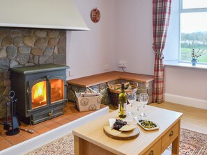 Interior - 2 bedroom accommodation in Urray, near Dingwall (Urray, near Dingwall)