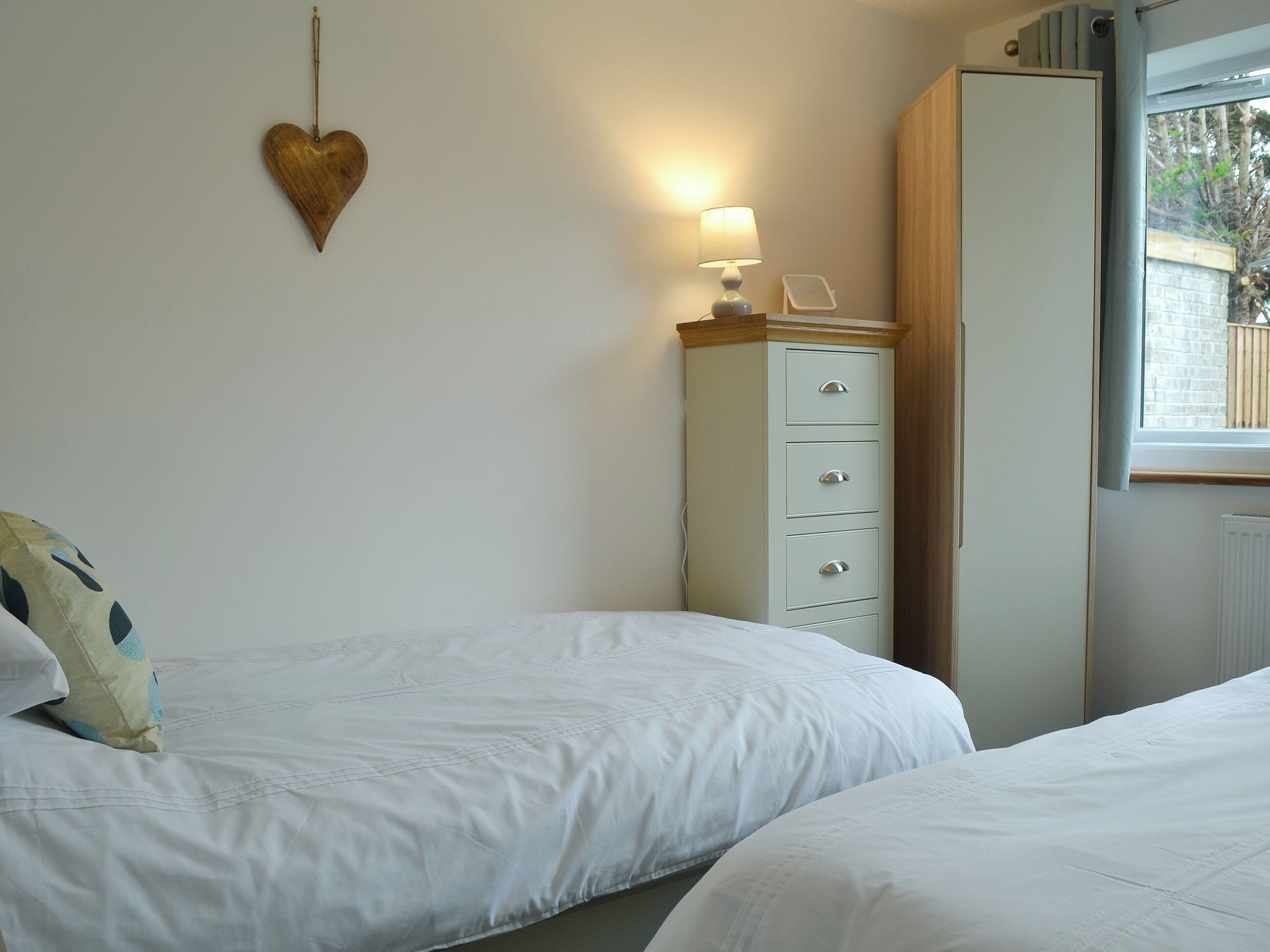 2 habitaciones, wifi gratis y ropa de cama 