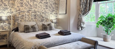 4 bedrooms, free WiFi, bed sheets