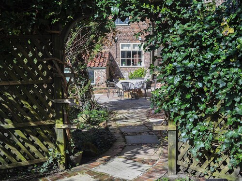 4 bedroom accommodation in Bridlington