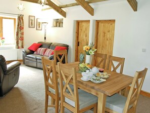 Dining - 3 bedroom accommodation in Bodmin (Bodmin)