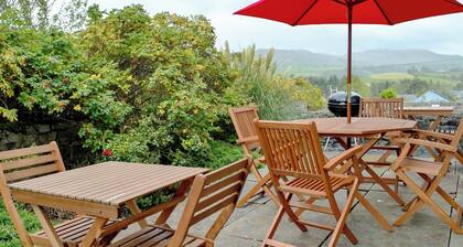 3 bedroom accommodation in Trawsfynydd, near Blaenau Ffestiniog