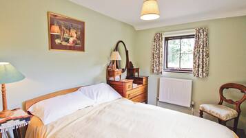 4 bedrooms, free WiFi, bed sheets