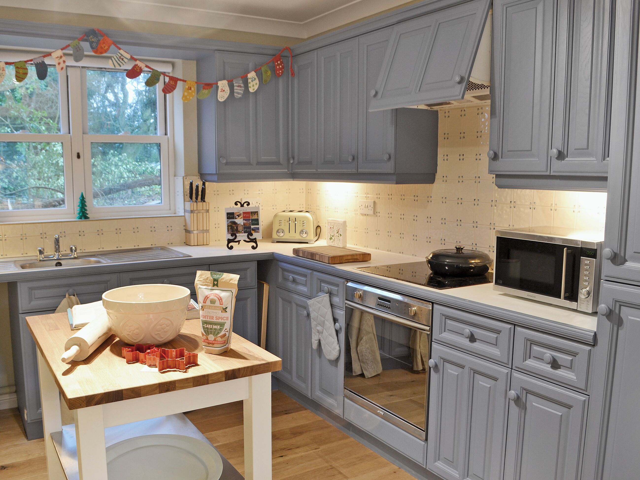 Geschirrspüler, Hochstuhl