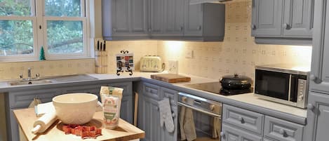 Dishwasher, highchair