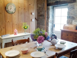 Dining - 2 bedroom accommodation in Bakewell (Bakewell)