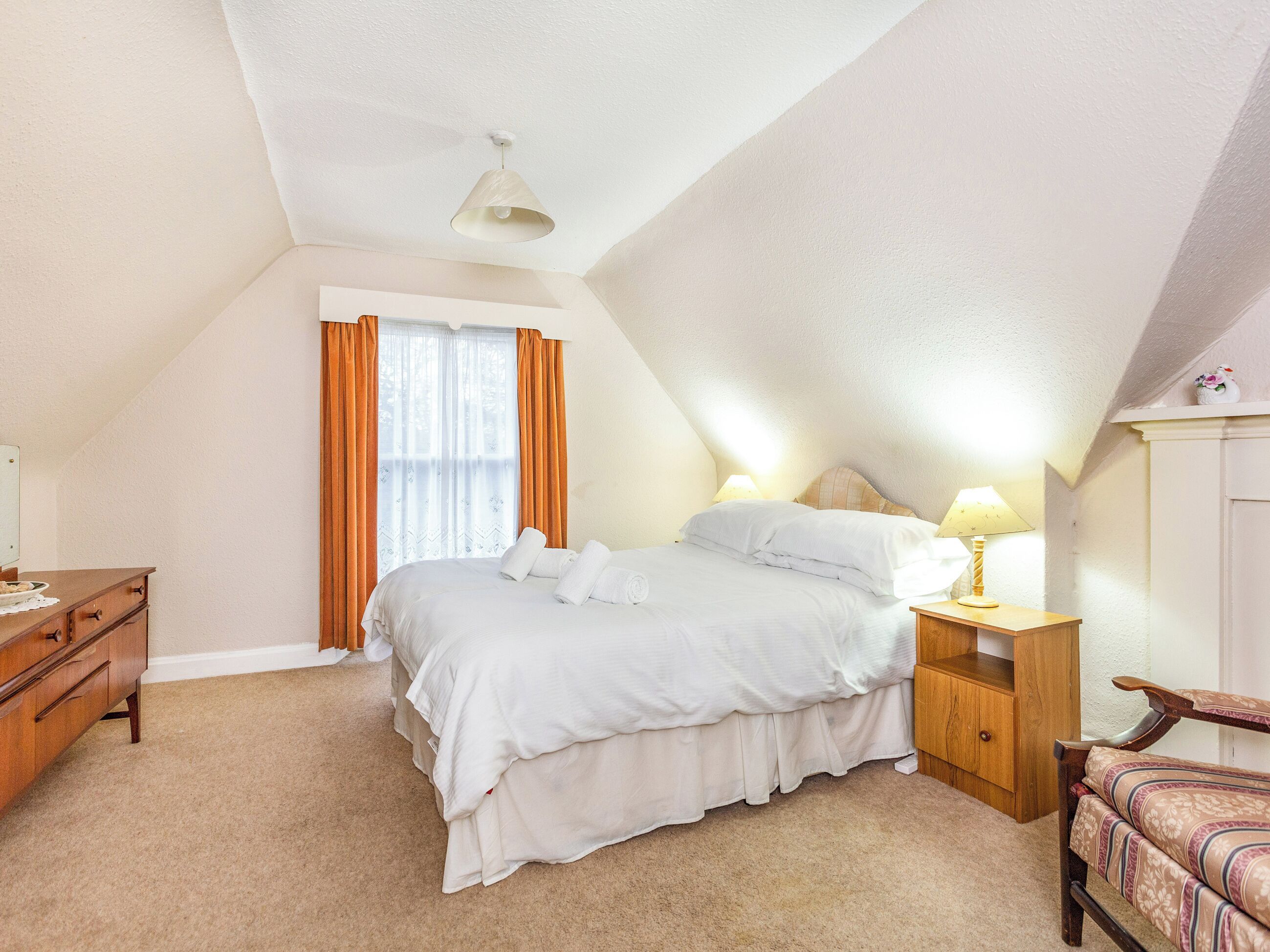 2 soverom, wi-fi (inkludert) og sengetøy