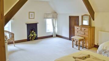 6 bedrooms, free WiFi, bed sheets