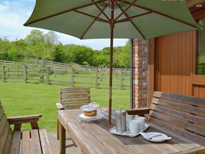 Outdoor dining - Nestled in the Blackdown Hills, this barn is secluded and secure dog-friendly. (Dunkeswell Abbey, near Honiton)