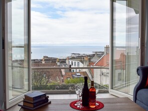 Interior - 4 bedroom accommodation in St Monans, near Anstruther (St Monans, near Anstruther)
