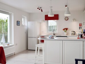 Lave-vaisselle, chaise haute