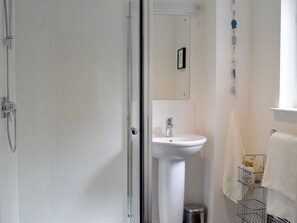 Towels - 4 bedroom accommodation in St Monans, near Anstruther (St Monans, near Anstruther)
