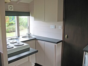 Private kitchen - Railway Carriage One - E5337 (Brockford, near Stowmarket)