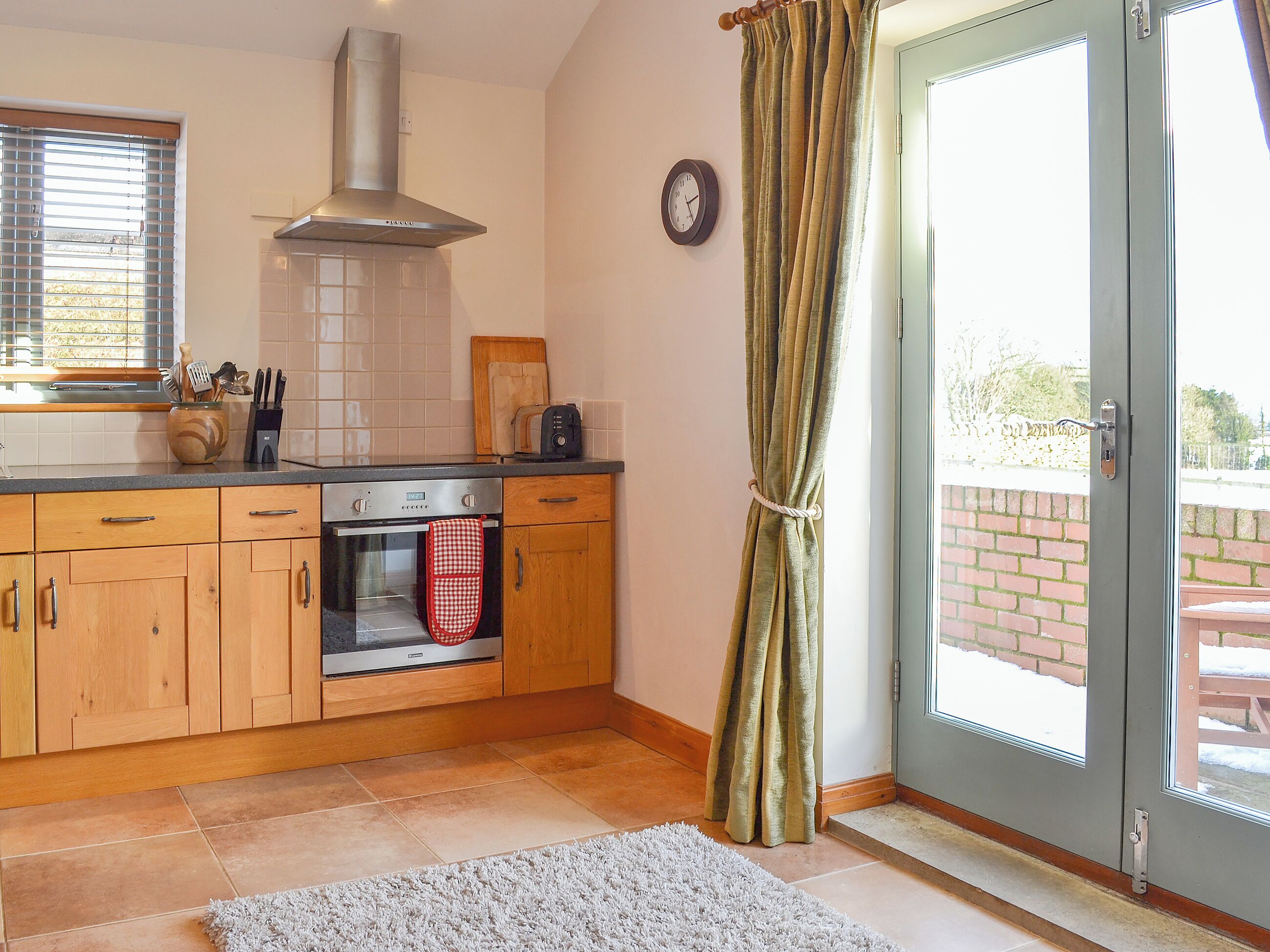 Hochstuhl, Gefrierschrank