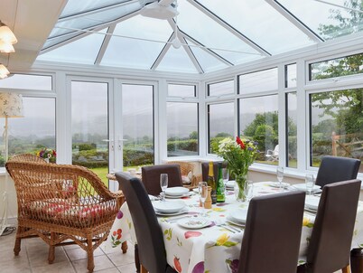 3 bedroom accommodation in Llangenny, near Crickhowell