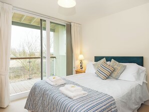 5 Schlafzimmer, kostenloses WLAN, Bettwäsche