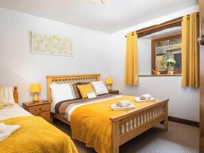 3 quartos, Wi-Fi de cortesia, roupa de cama