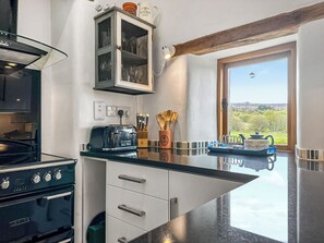 Oppvaskmaskin og kjøkkenutstyr